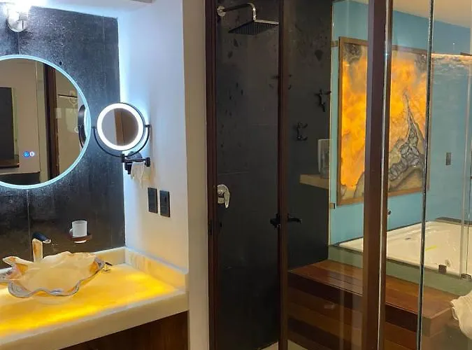 Gorgeous Duplex Mamitas Jacuzzi 3bd Lock-out * Playa del Carmen