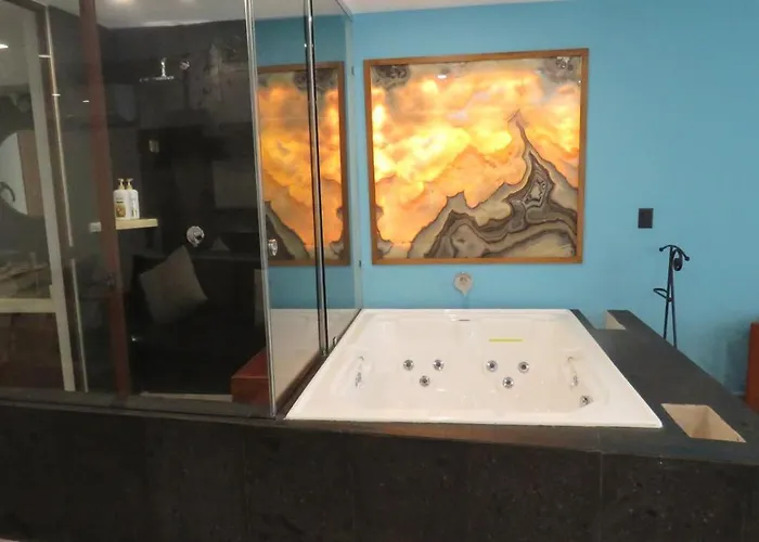 Gorgeous Duplex Mamitas Jacuzzi 3bd Lock-out * Playa del Carmen